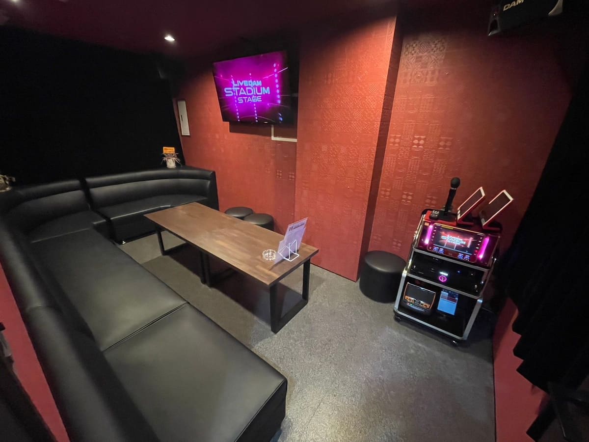 カラオケを備えたVIPルーム